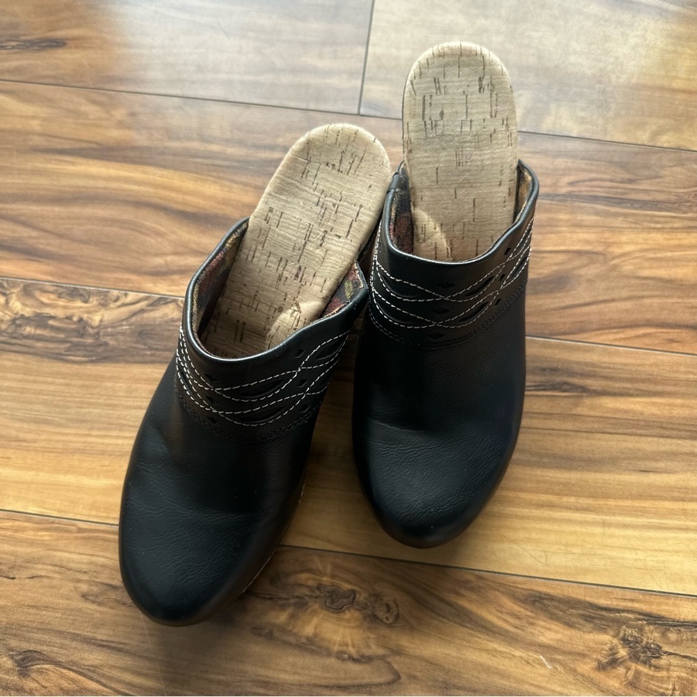 Kork-Ease black heeled mule clogs 9 - Picture 4 of 7